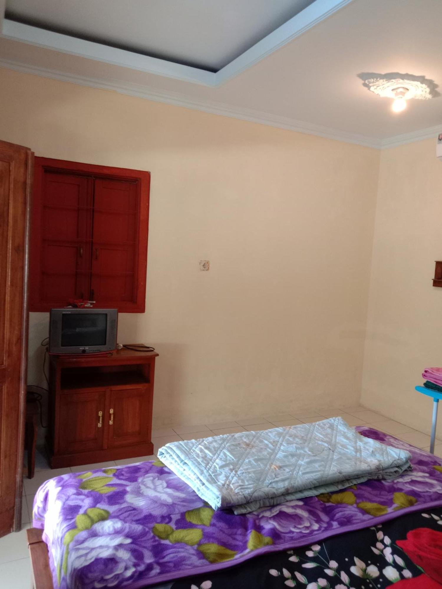 Rumah Ukhi Guest House Cebongan Zewnętrze zdjęcie