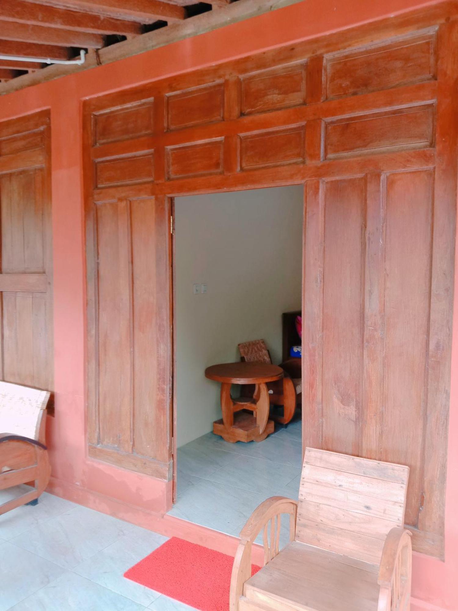 Rumah Ukhi Guest House Cebongan Zewnętrze zdjęcie