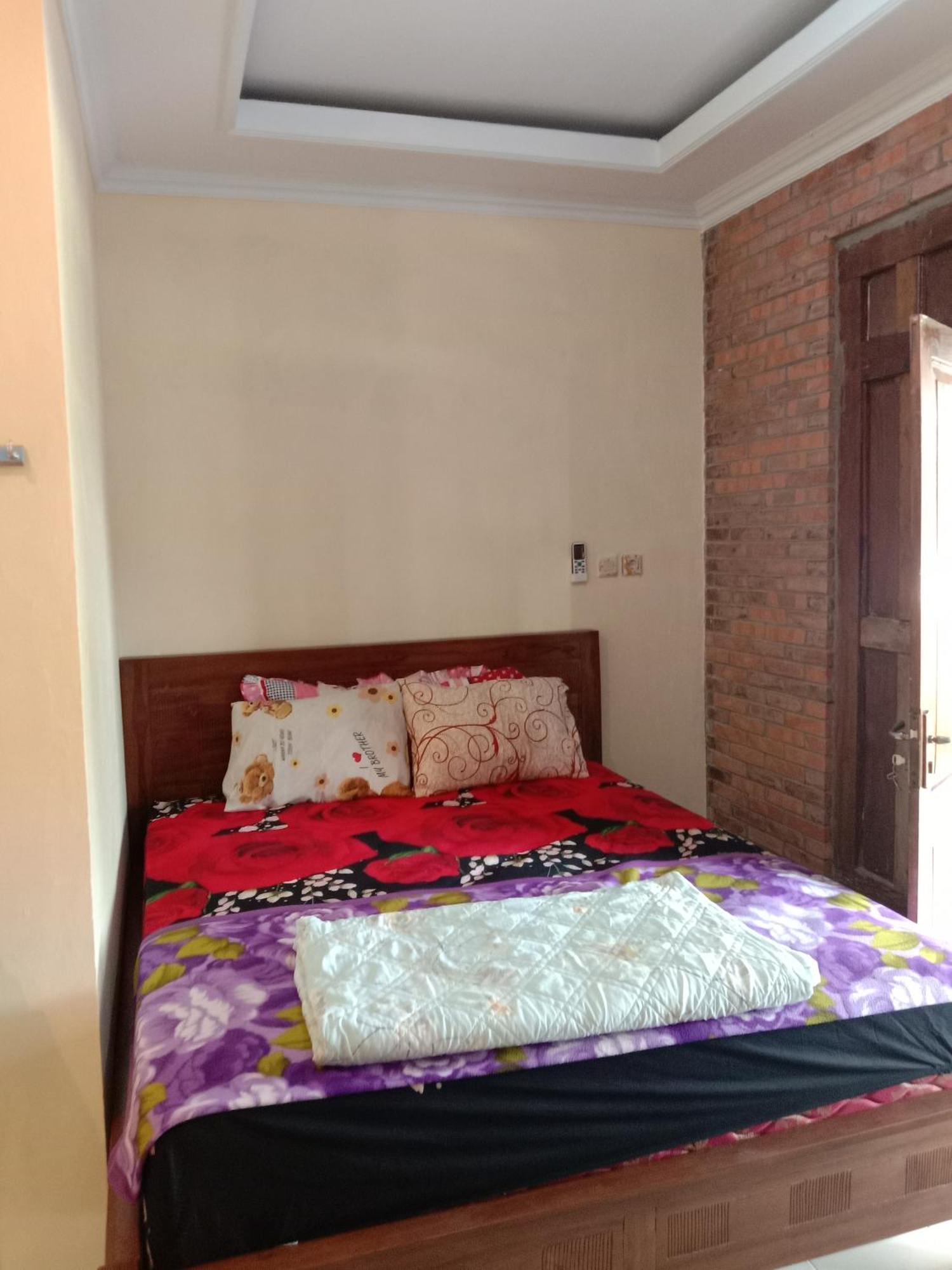 Rumah Ukhi Guest House Cebongan Zewnętrze zdjęcie