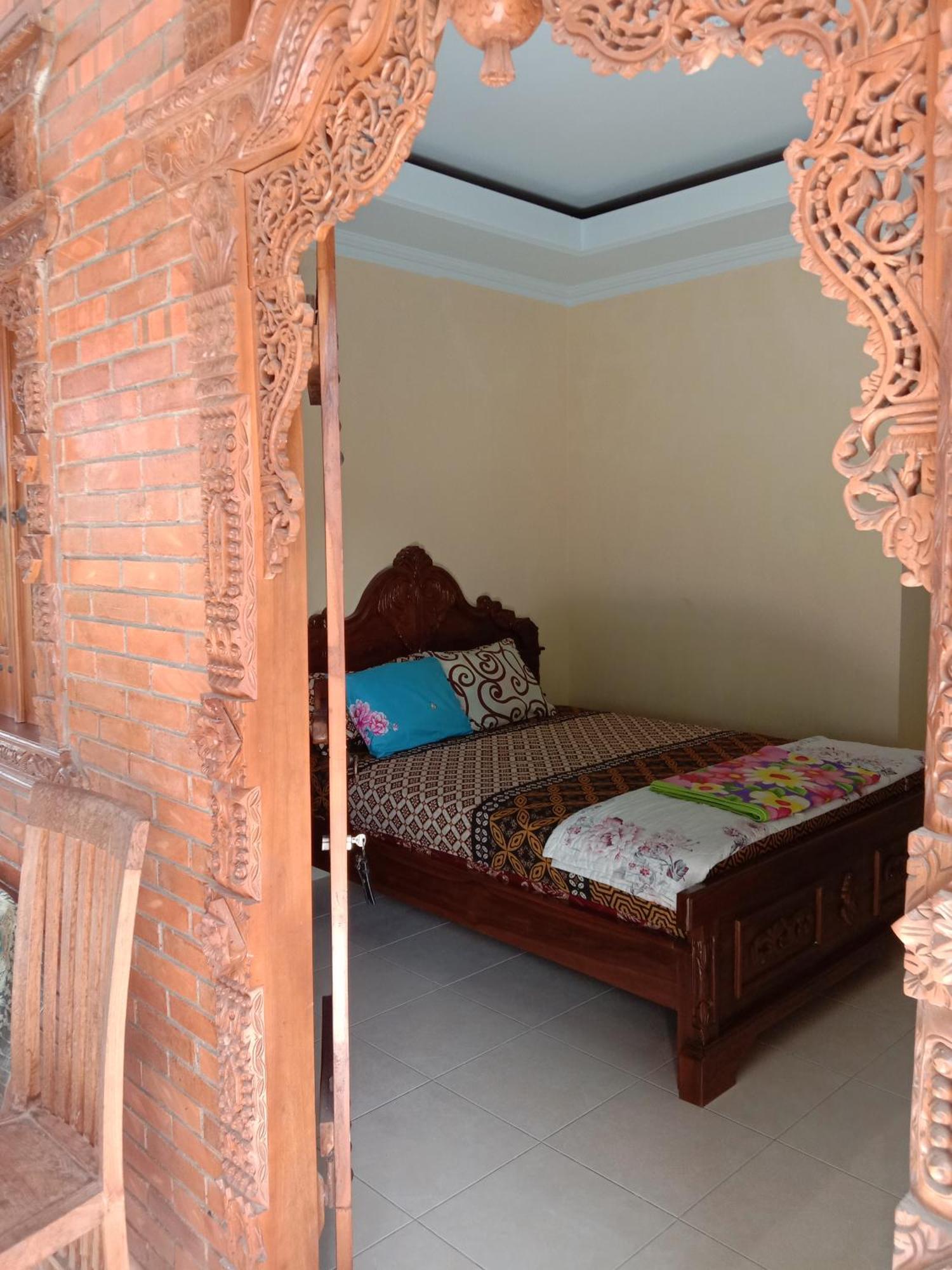 Rumah Ukhi Guest House Cebongan Zewnętrze zdjęcie