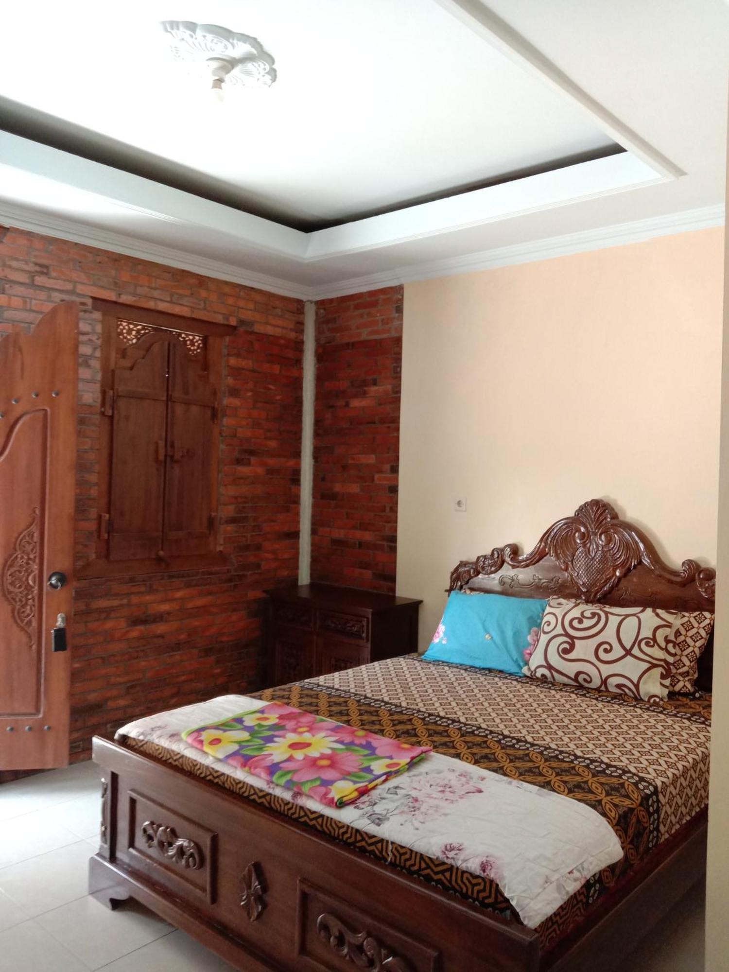 Rumah Ukhi Guest House Cebongan Zewnętrze zdjęcie