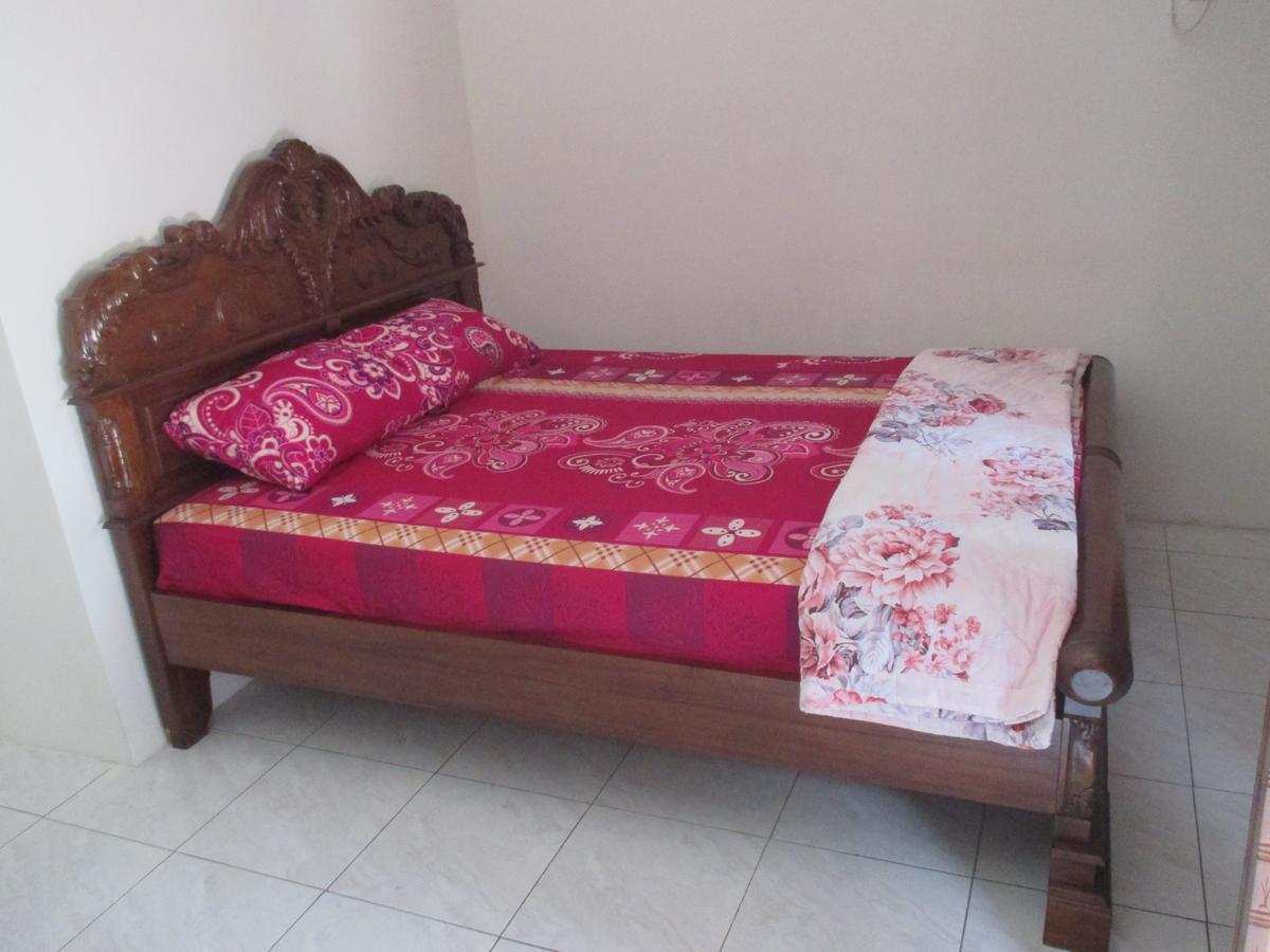 Rumah Ukhi Guest House Cebongan Zewnętrze zdjęcie
